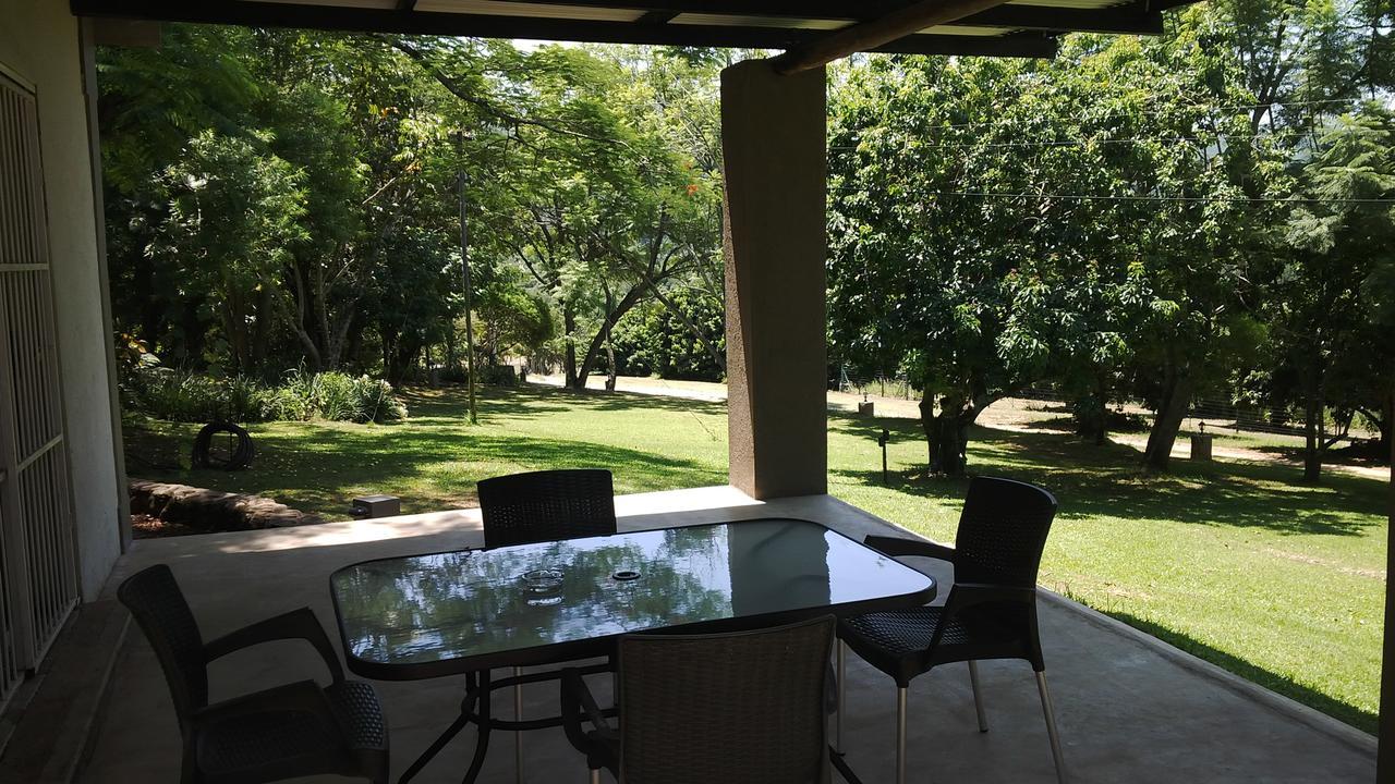 Mountain Creek Lodge Hazyview Buitenkant foto