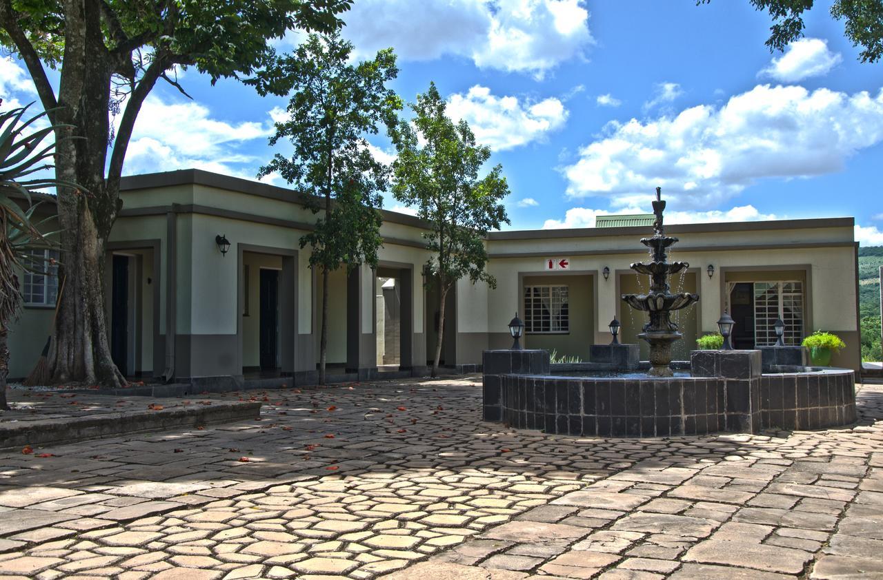 Mountain Creek Lodge Hazyview Buitenkant foto