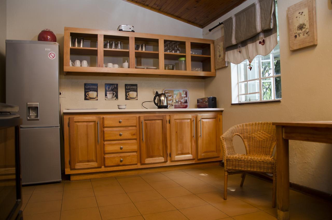 Mountain Creek Lodge Hazyview Buitenkant foto